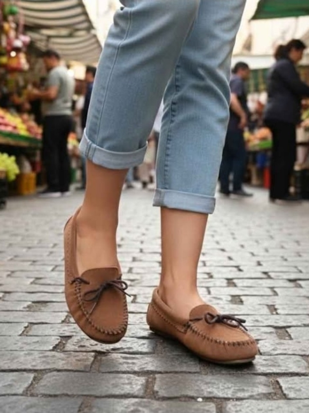 Minnetonka Women's Chestnut Suede Moccasin MINNETONKA